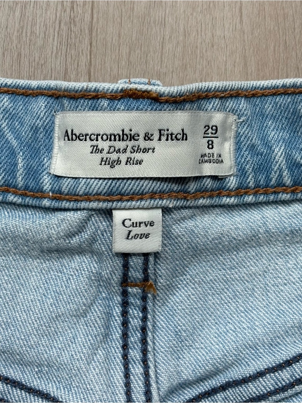 Abercrombie & Fitch Dad Shorts - Picture 4 of 6
